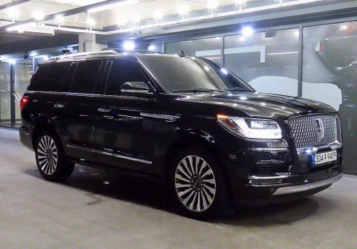 Lincoln Navigator 4th generation