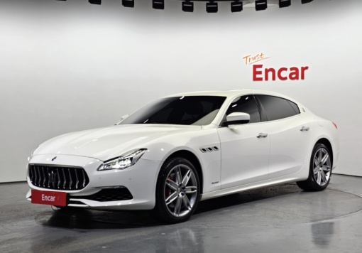 Maserati Quattroporte