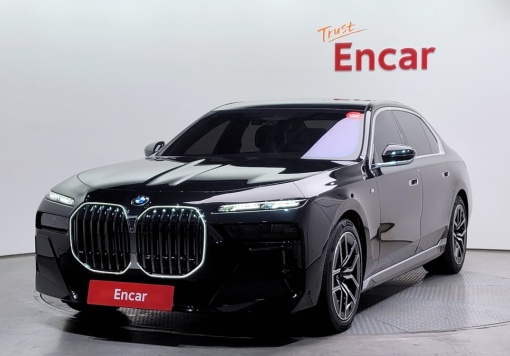 BMW 7 Series (G70)