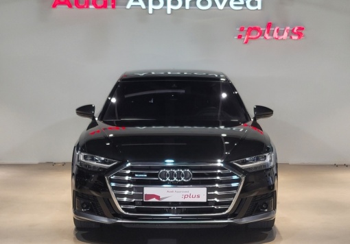 Audi A8 (D5)