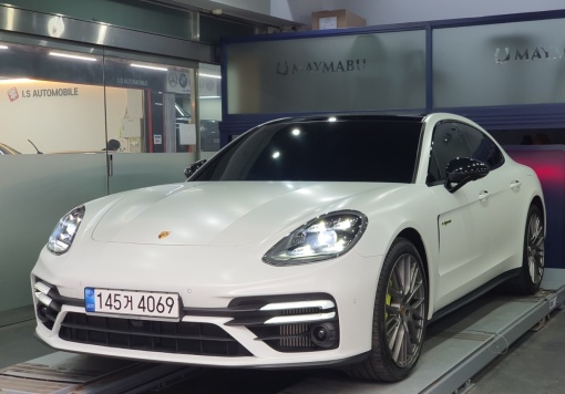 Porsche Panamera (971)