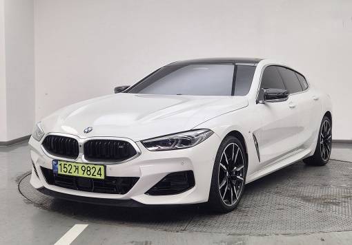 BMW 8 Series (G15)