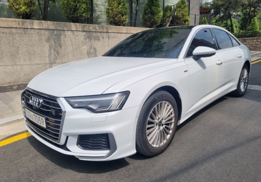 Audi A6 (C8)