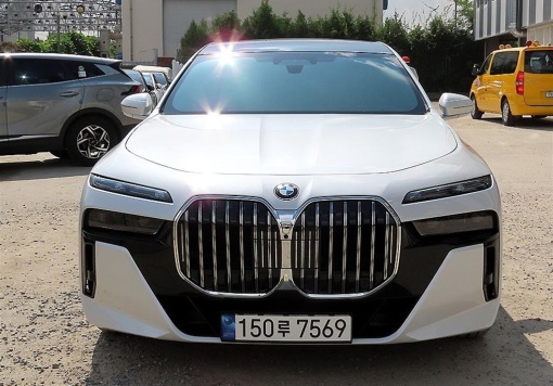 BMW 7 Series (G70)