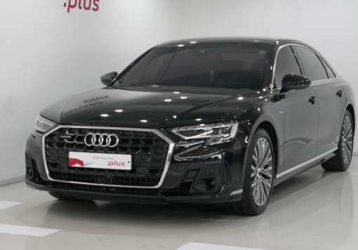 Audi A8 (D5)