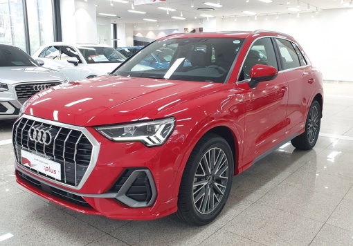 Audi Q3 (F3)