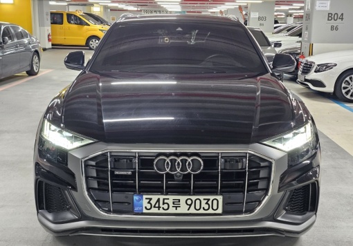 Audi Q8 (4M)