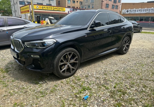 BMW X6 (G06)