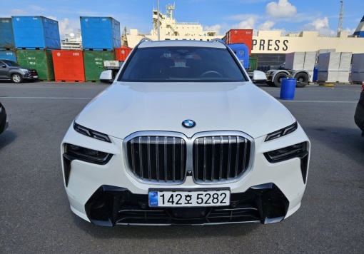 BMW 7 Series (G70)