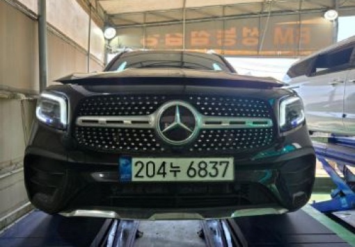 Mercedes-Benz GLB-Class X247