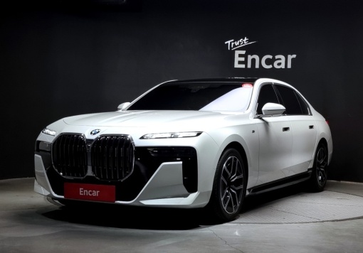 BMW 7 Series (G70)