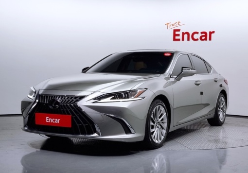 Lexus ES300h 7th generation