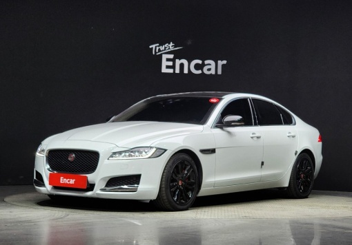 Jaguar XF (X260)