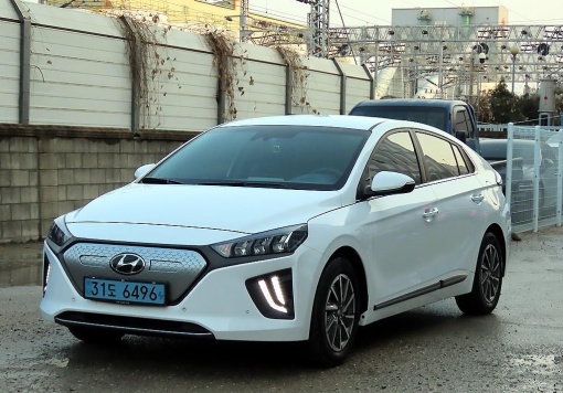 Hyundai The new Ioniq electric