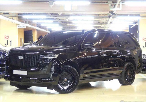 Cadillac Escalade 5th Gen