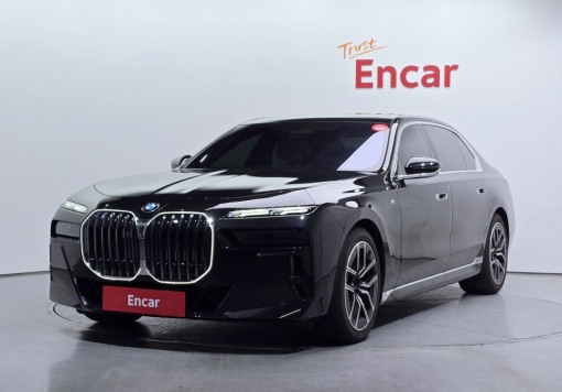 BMW 7 Series (G70)