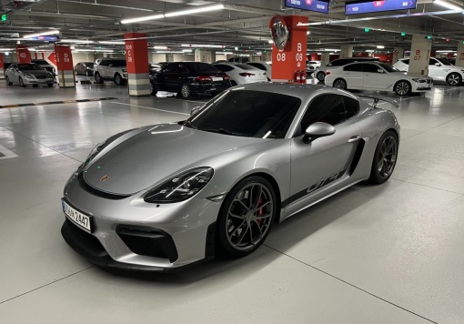 Porsche 718 Cayman