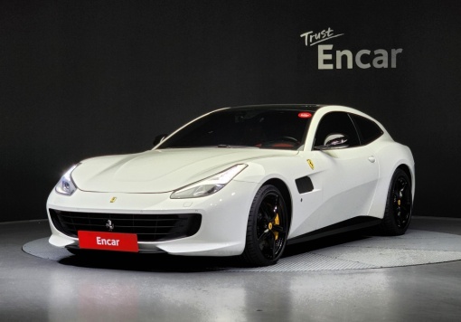 Ferrari GTC4 Lusso