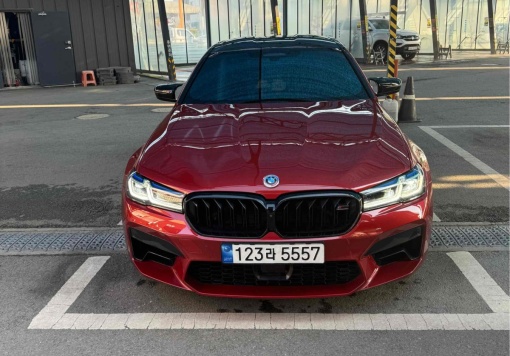 BMW M5 (F90)