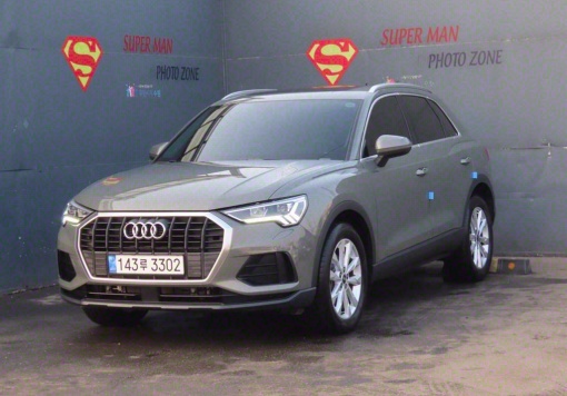 Audi Q3 (F3)