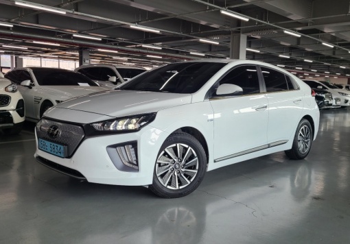 Hyundai The new Ioniq electric
