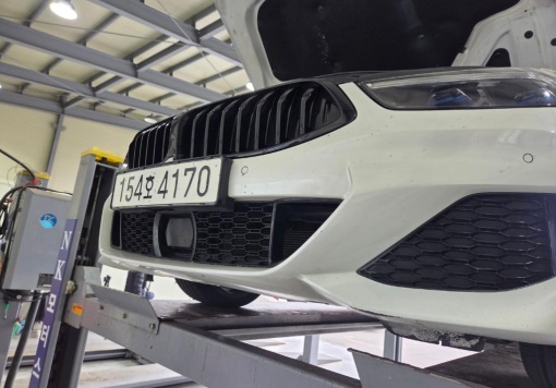 BMW 8 Series (G15)