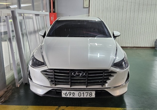 Hyundai Sonata (DN8)