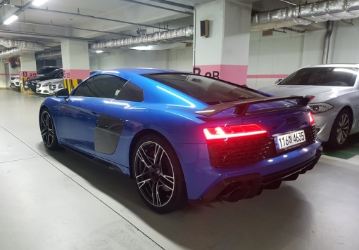 Audi R8 (4S)