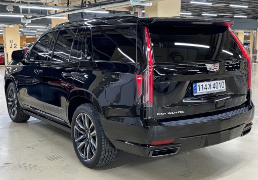 Cadillac Escalade 5th Gen