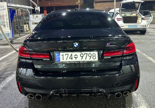 BMW M5 (F90)