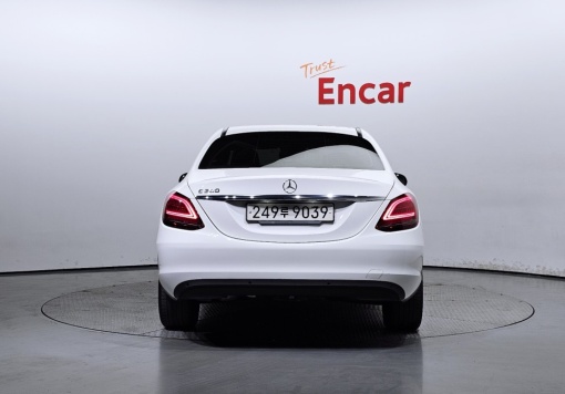 Mercedes-Benz C-Class W205