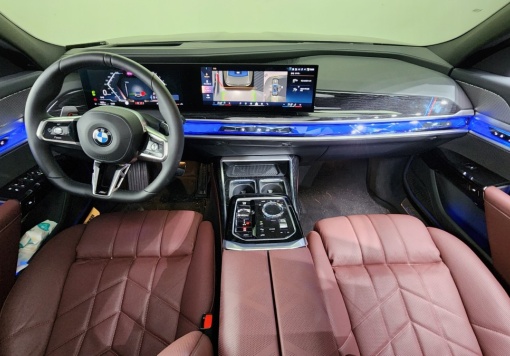 BMW 7 Series (G70)