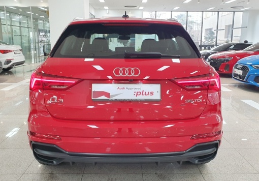 Audi Q3 (F3)