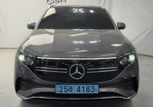 Mercedes-Benz EQA-H243