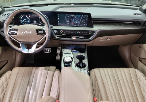 Kia K8 Hybrid