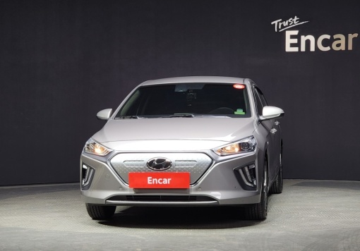 Hyundai The new Ioniq electric