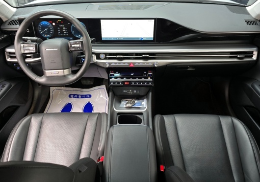 Hyundai Grandeur Hybrid (GN7)
