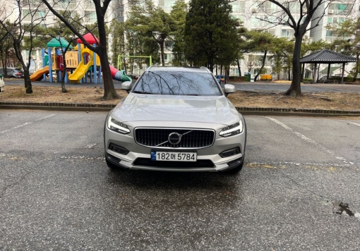 Volvo V90 Cross Country