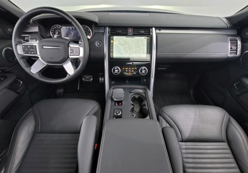 Land rover discovery 5