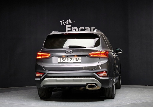 Hyundai Santa Fe TM