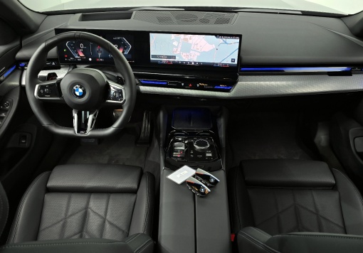BMW 5 Series (G60)
