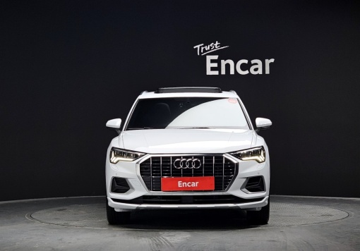 Audi Q3 (F3)