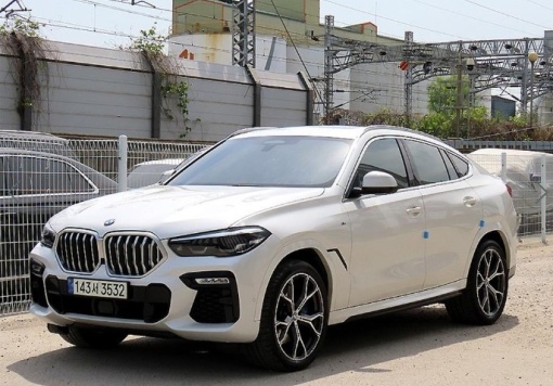 BMW X6 (G06)