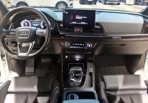 Audi Q5 (FY)
