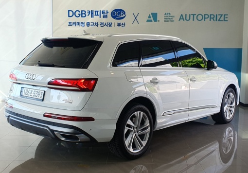 Audi Q7 (4M)