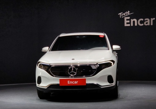 Mercedes-Benz EQA-H243