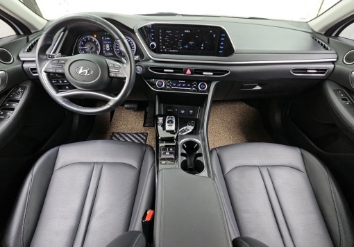 Hyundai Sonata (DN8)