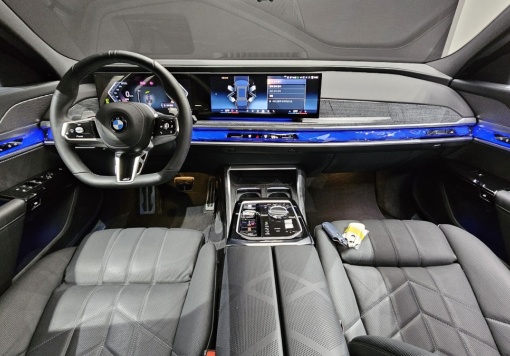 BMW 7 Series (G70)
