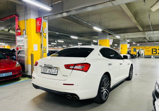 Maserati Ghibli