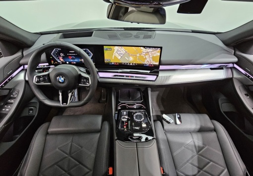 BMW 5 Series (G60)